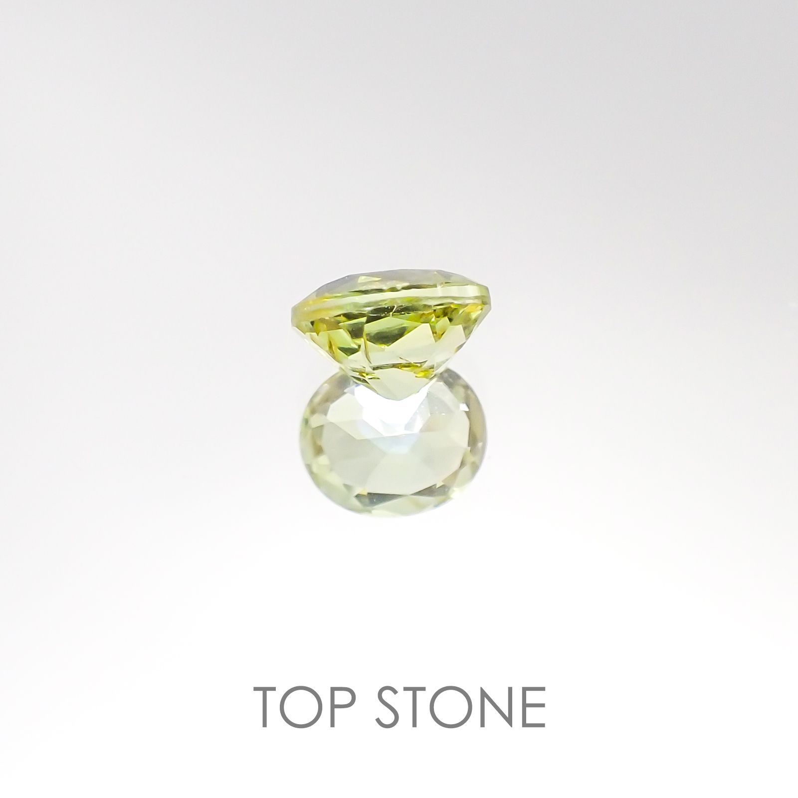 マリガーネット(宝石名ガーネット) マリ共和国産 0.56ct 識別済[20095656]5.1×4.3mm前後