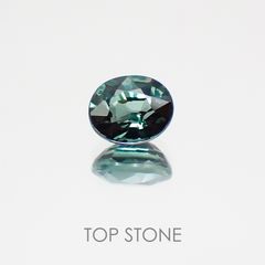 カラーチェンジガーネット(アレキタイプ) マダガスカル・ベキリー産 ルース 0.599ct[21029473]5.3×4.3mm前後