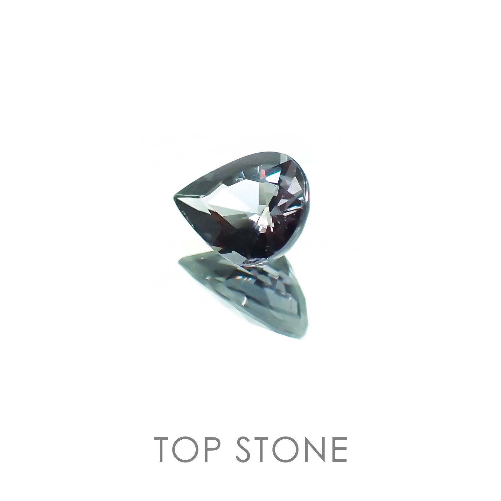 カラーチェンジガーネット(アレキタイプ) マダガスカル・ベキリー産 ルース 0.61ct[20117346]6.3×4.6mm前後