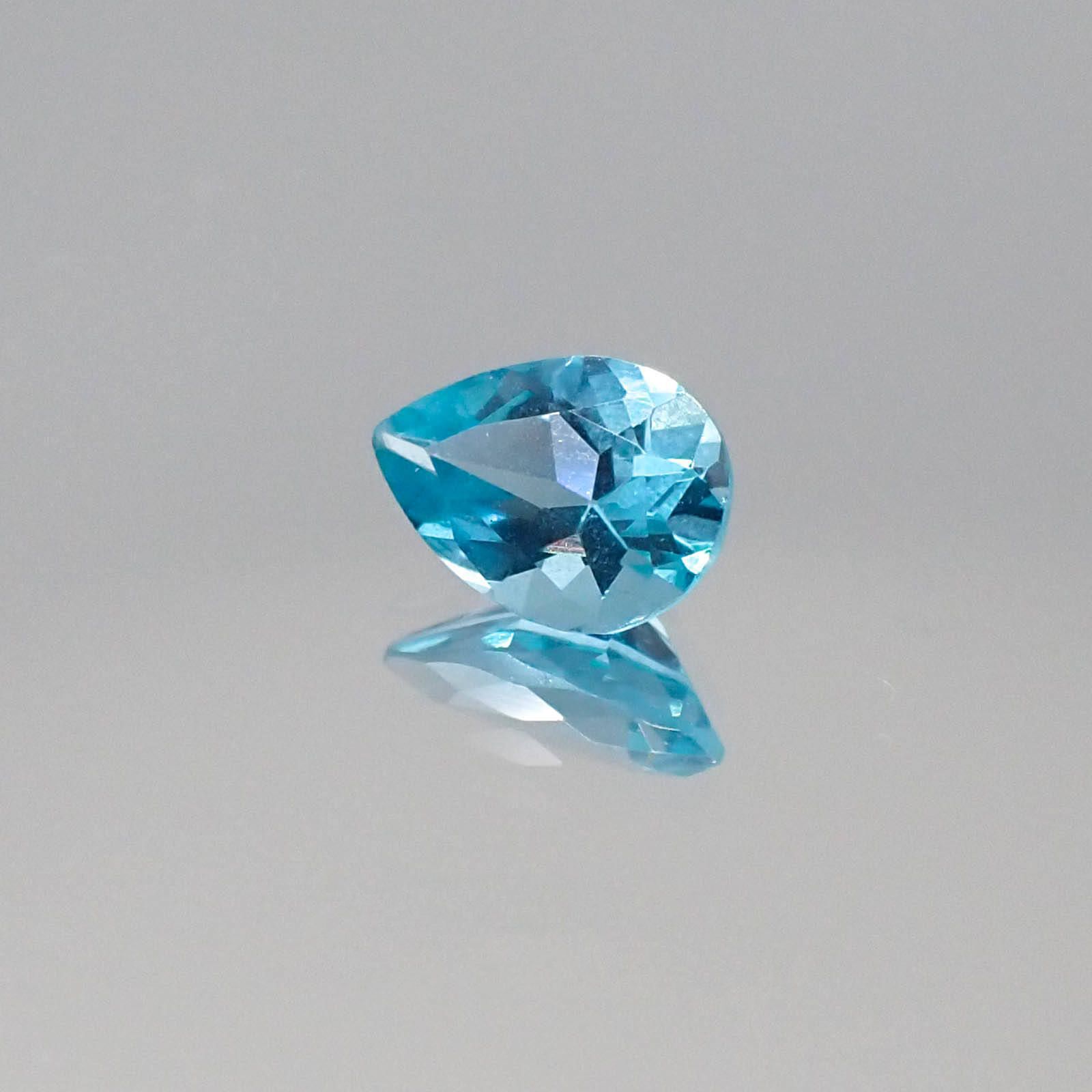 アパタイト(宝石名アパタイト)ブラジル産 0.62ct 識別済[230522012]7x4.9mm前後