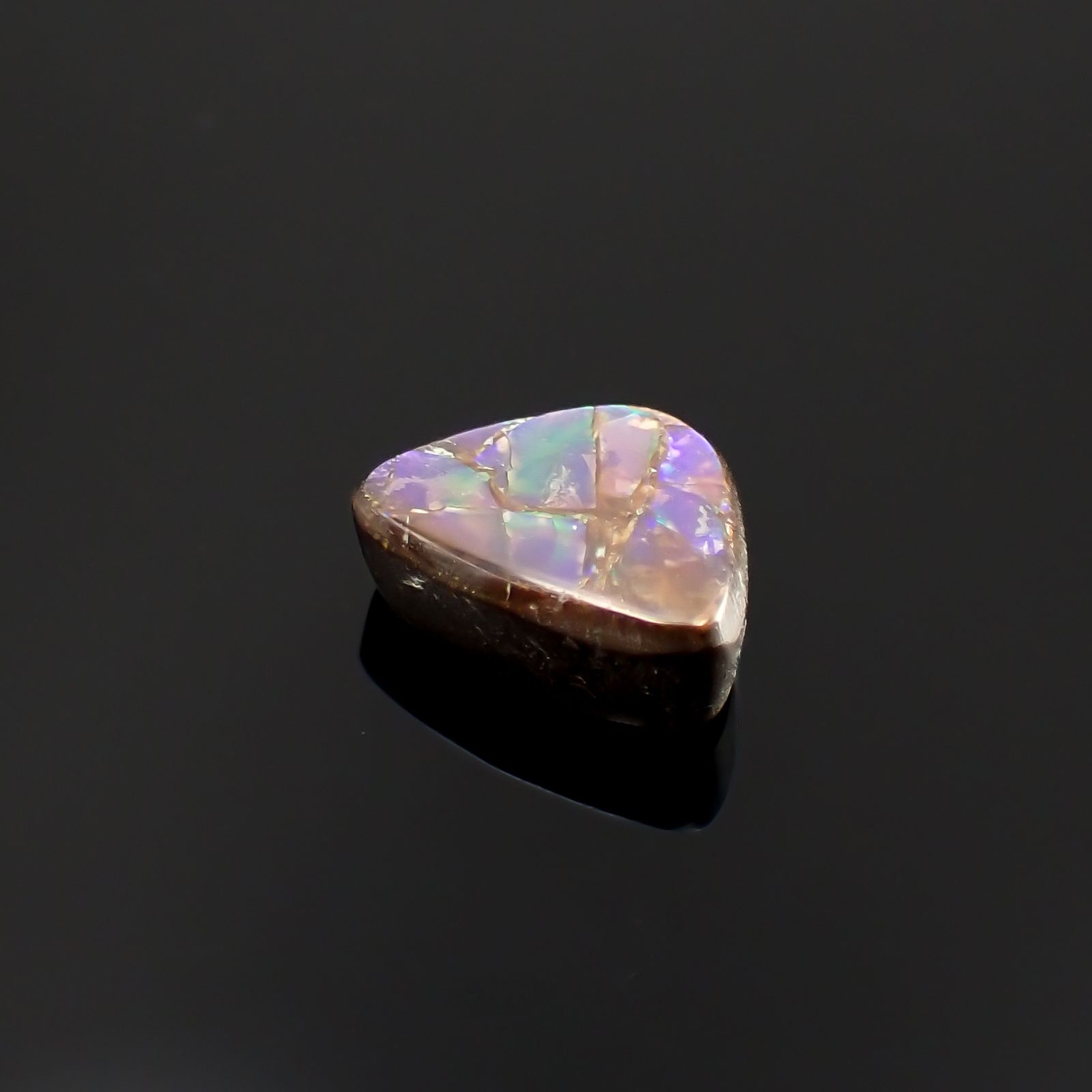 アンモライト トリプレット カナダ産 3.24ct[230823118]8.1x10.6mm前後