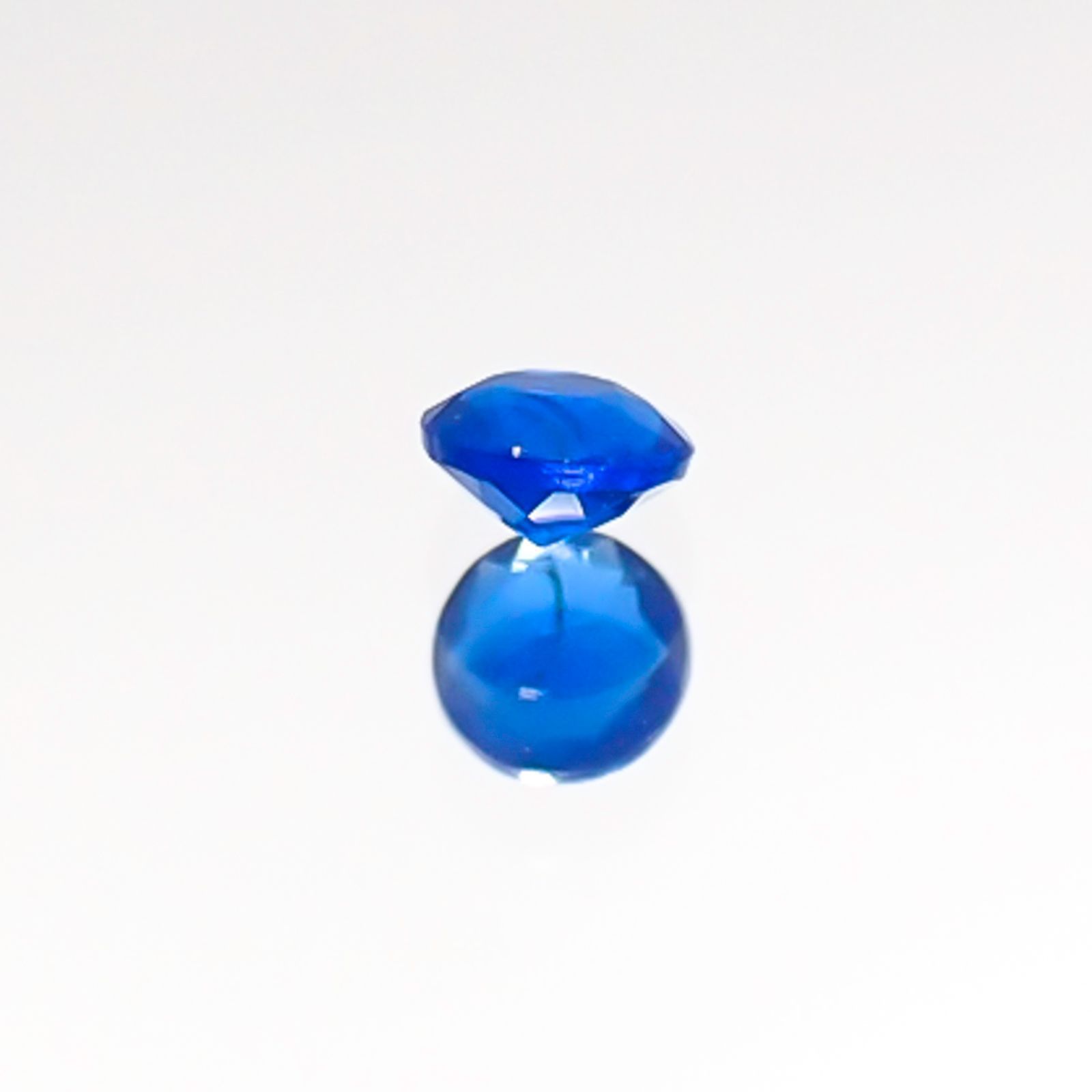 アウイナイト ドイツ産 ルース 0.04ct[20106494]2.5×2.5mm前後