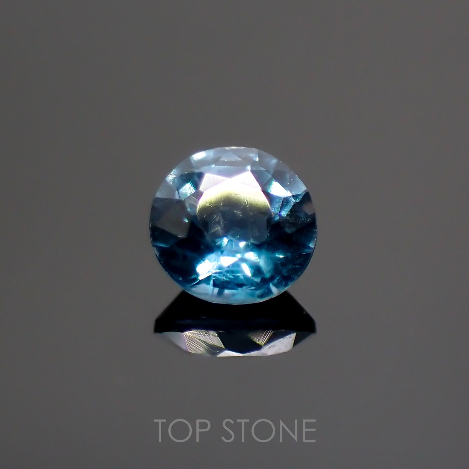 オーシャンブルーカイヤナイト(宝石名カイヤナイト) インド産 0.14ct 識別済[210812356]3.1×3.1mm前後