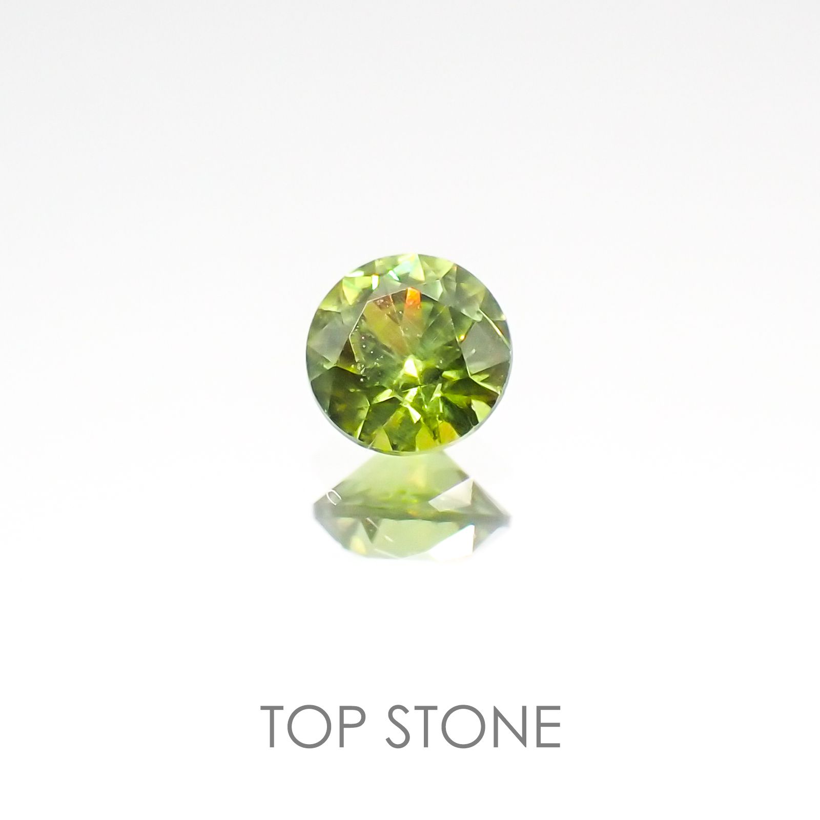デマントイドガーネット ロシア産 ルース 0.19ct[20107339]3.4×3.3mm前後