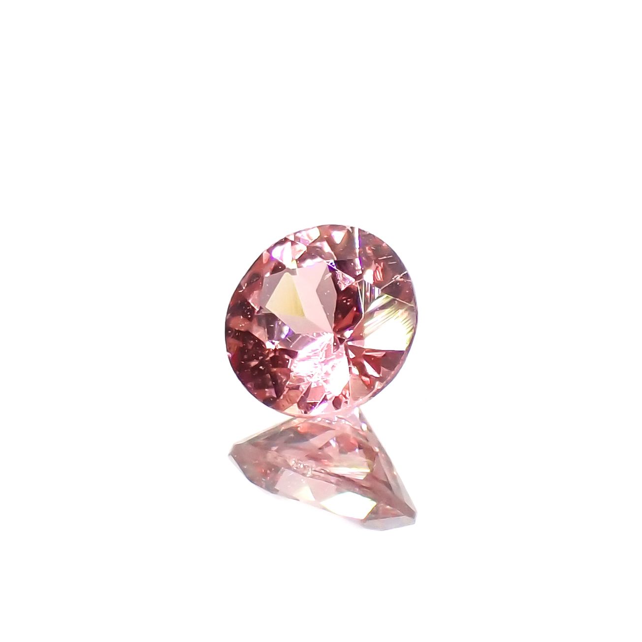 ピンクスピネル(宝石名ピンク・スピネル)タンザニア産 0.27ct 識別済[230321136]4x4mm前後
