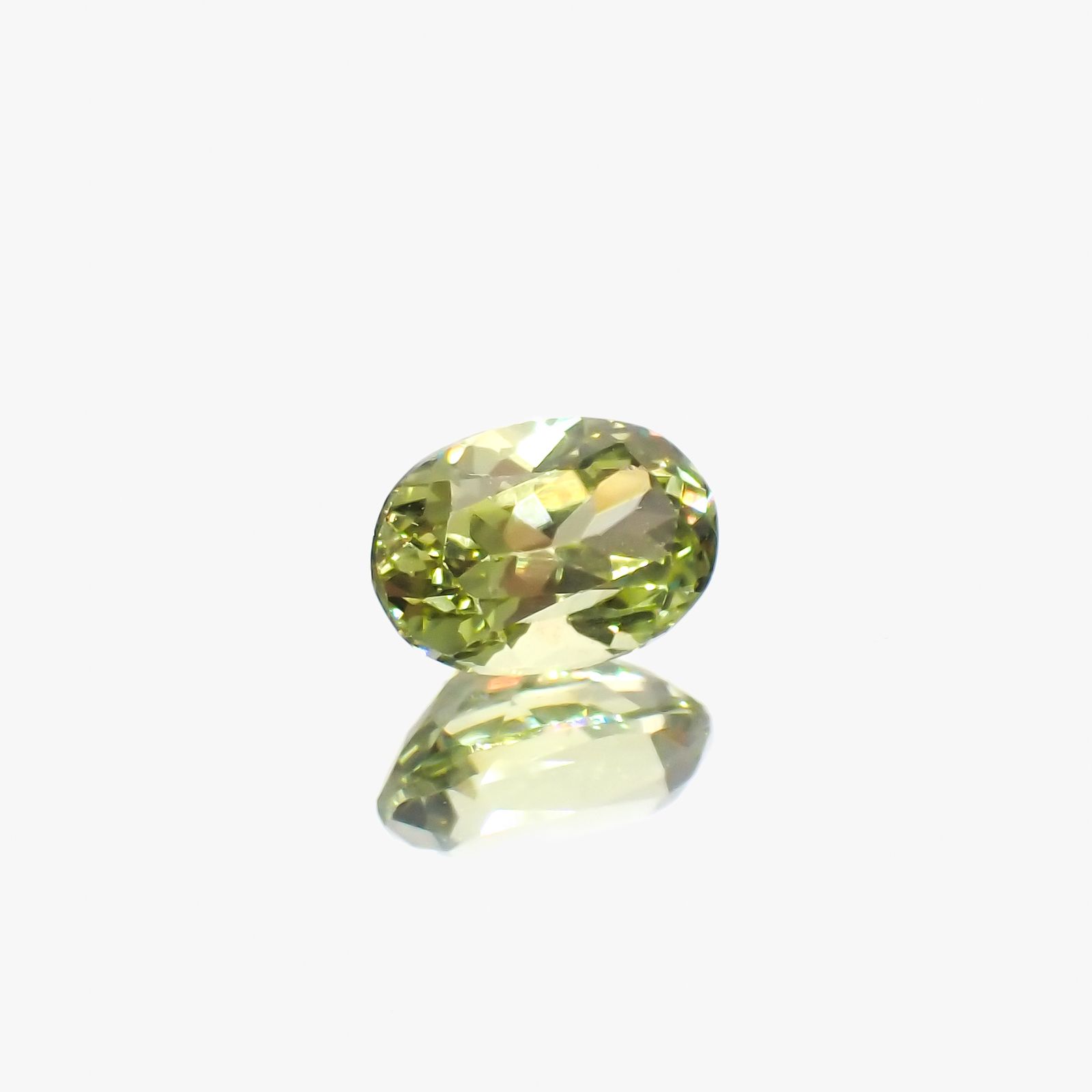 マリガーネット(宝石名グロッシュラー アンドラダイト・ガーネット)マリ共和国産 0.62ct 識別済[231124326]5.8x3.9mm前後
