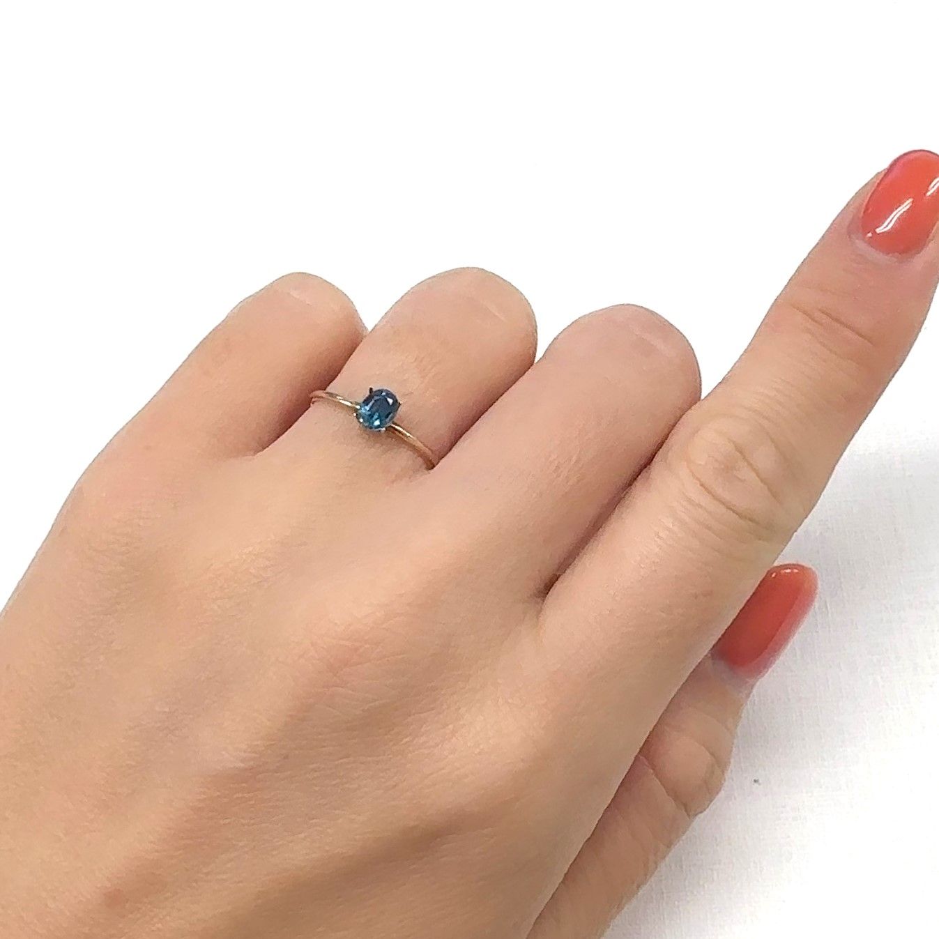 オーシャンブルーカイヤナイト(宝石名カイヤナイト)インド・オリッサ州産 0.42ct 識別済[240929165]4.9x3.8mm前後