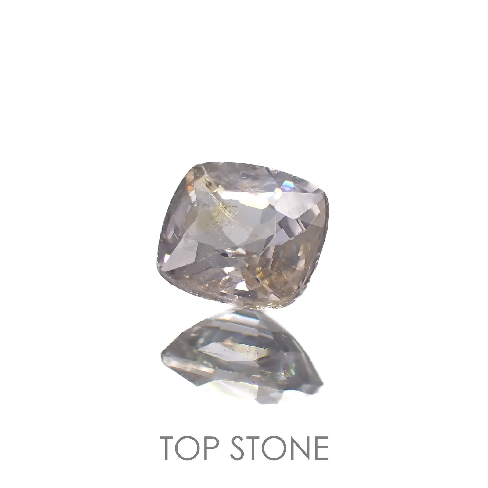 グレースピネル(宝石名スピネル)ビルマ/マダガスカル産 0.77ct 識別済[220817560]5.7x5.1mm前後