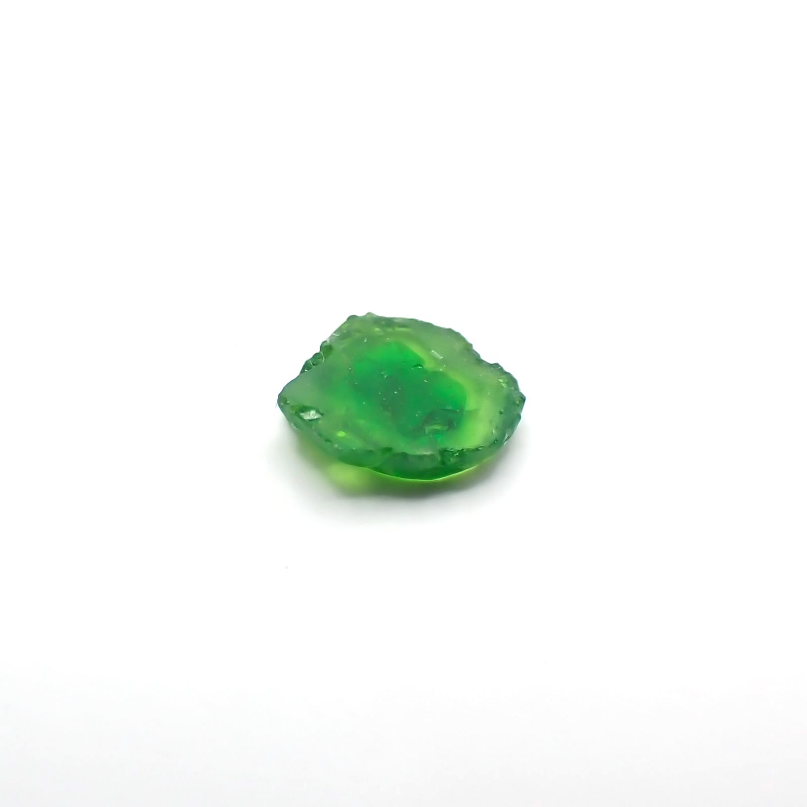 デマントイドガーネット 原石スライス(宝石名デマントイド・ガーネット) 0.23ct 識別済[210611212]4.6×3.6mm前後