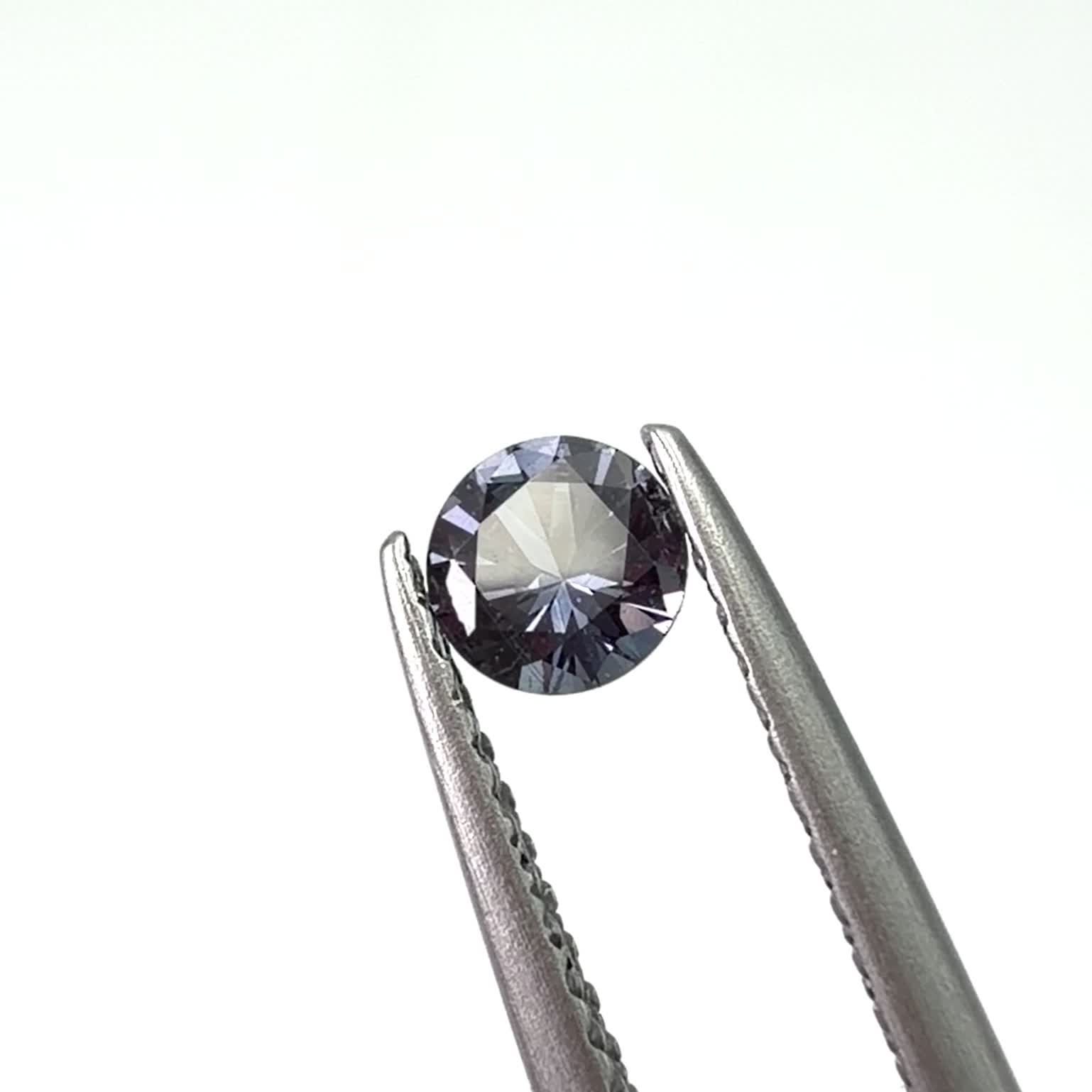 ベキリーブルーガーネット（カラーチェンジガーネット アレキタイプ