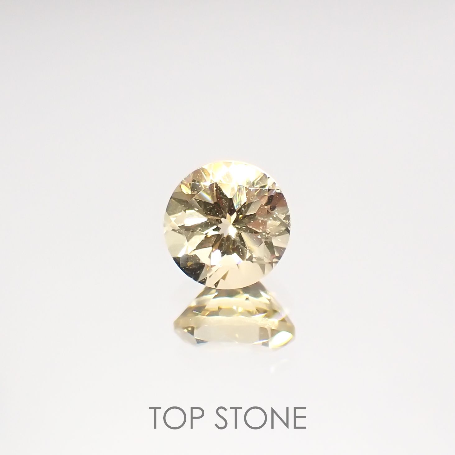イエローベリル(宝石名イエロー・ベリル)ブラジル産 0.89ct 識別済[220515854]6x6mm前後