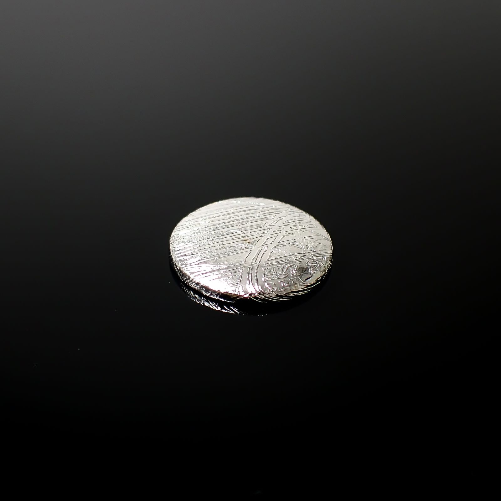 ムオニナルスタ隕石 発見地:スウェーデン 19.79ct[240125754]17.3x17.2mm前後