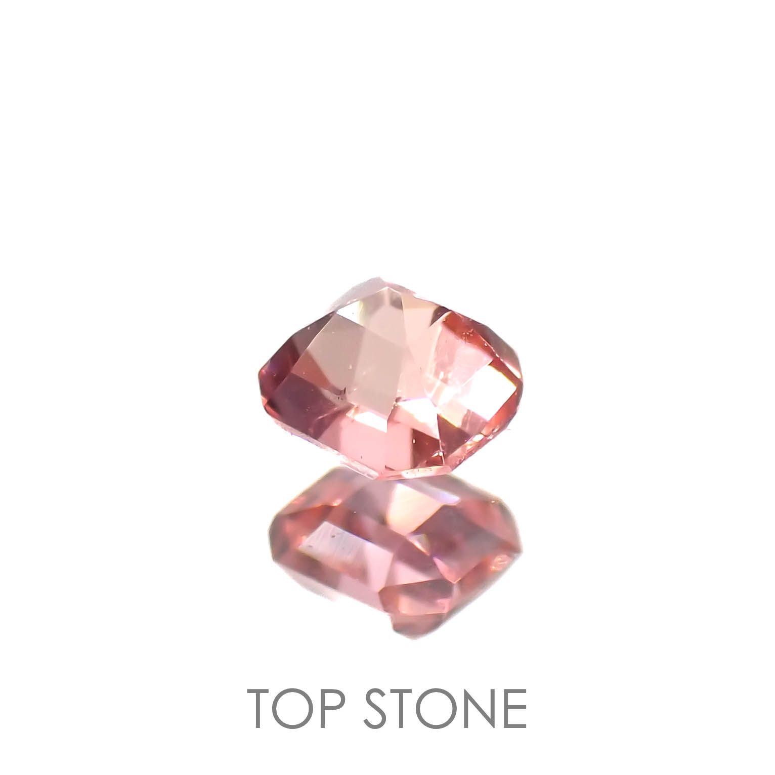 ヴェイリネナイト(宝石名ベイリネナイト)パキスタン産 0.13ct 識別済[221219294]2.9x2.6mm前後
