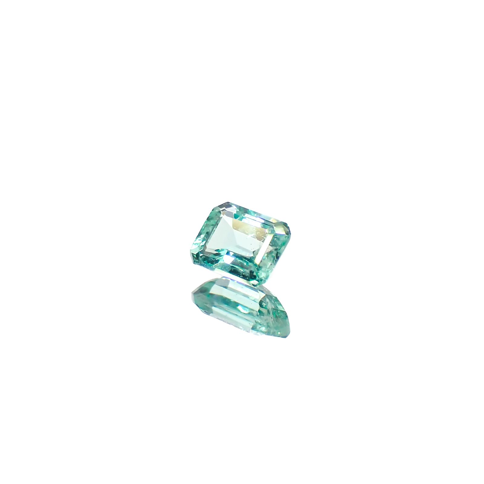 パステルカラーエメラルド コロンビア産 0.21ct[240225957]4x3mm前後