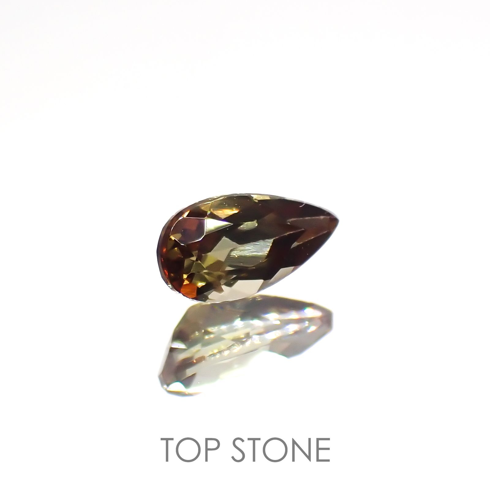 アンダリュサイト(宝石名アンダリュサイト)スリランカ/モザンビーク産 0.32ct 識別済[220114424]5.8x3.1mm前後