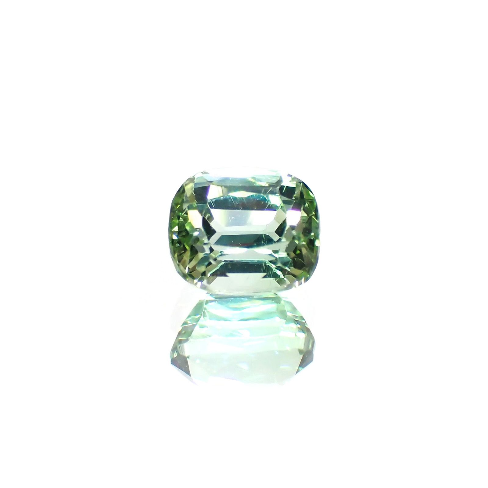 ブルーグリーントルマリン アフガニスタン産 0.82ct / 5.7x4.8mm前後 [220114089]