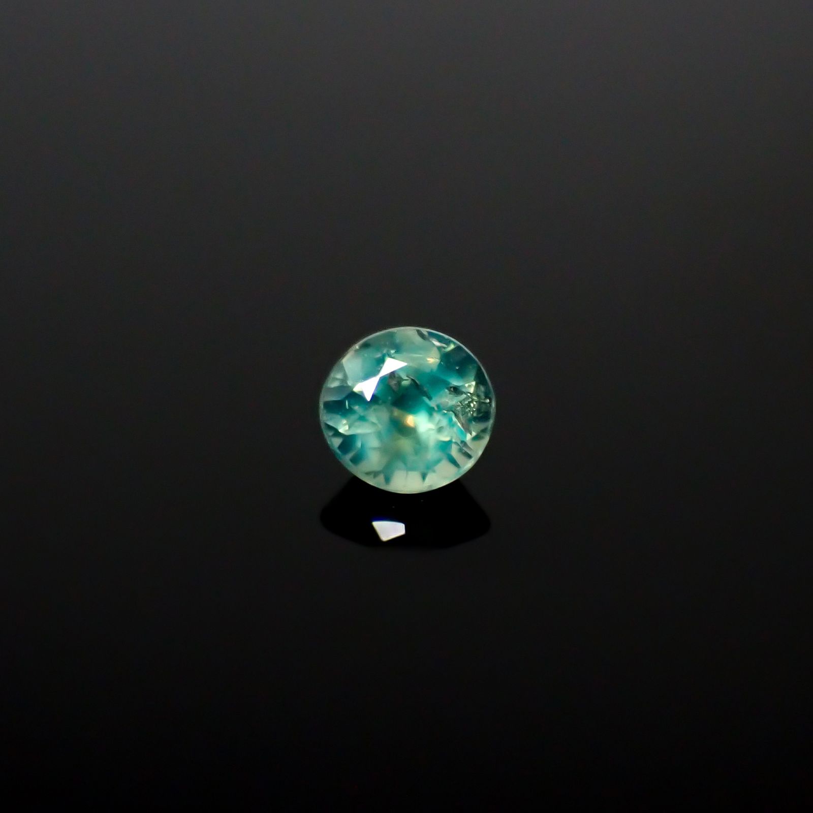 アレキサンドライト ブラジル産/EmeraldMains社製 0.079ct アレキサンドライト ブラジル産/EmeraldMains社製 0.079ct