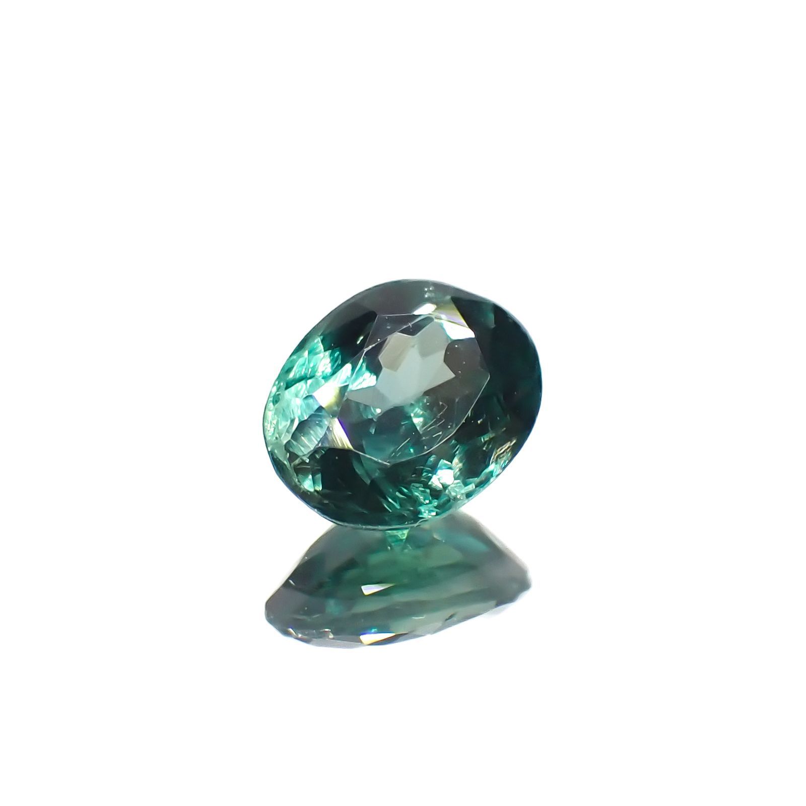 アレキサンドライト(宝石名アレキサンドライト)インド産 0.42ct 識別済[221219405]5x3.9mm前後