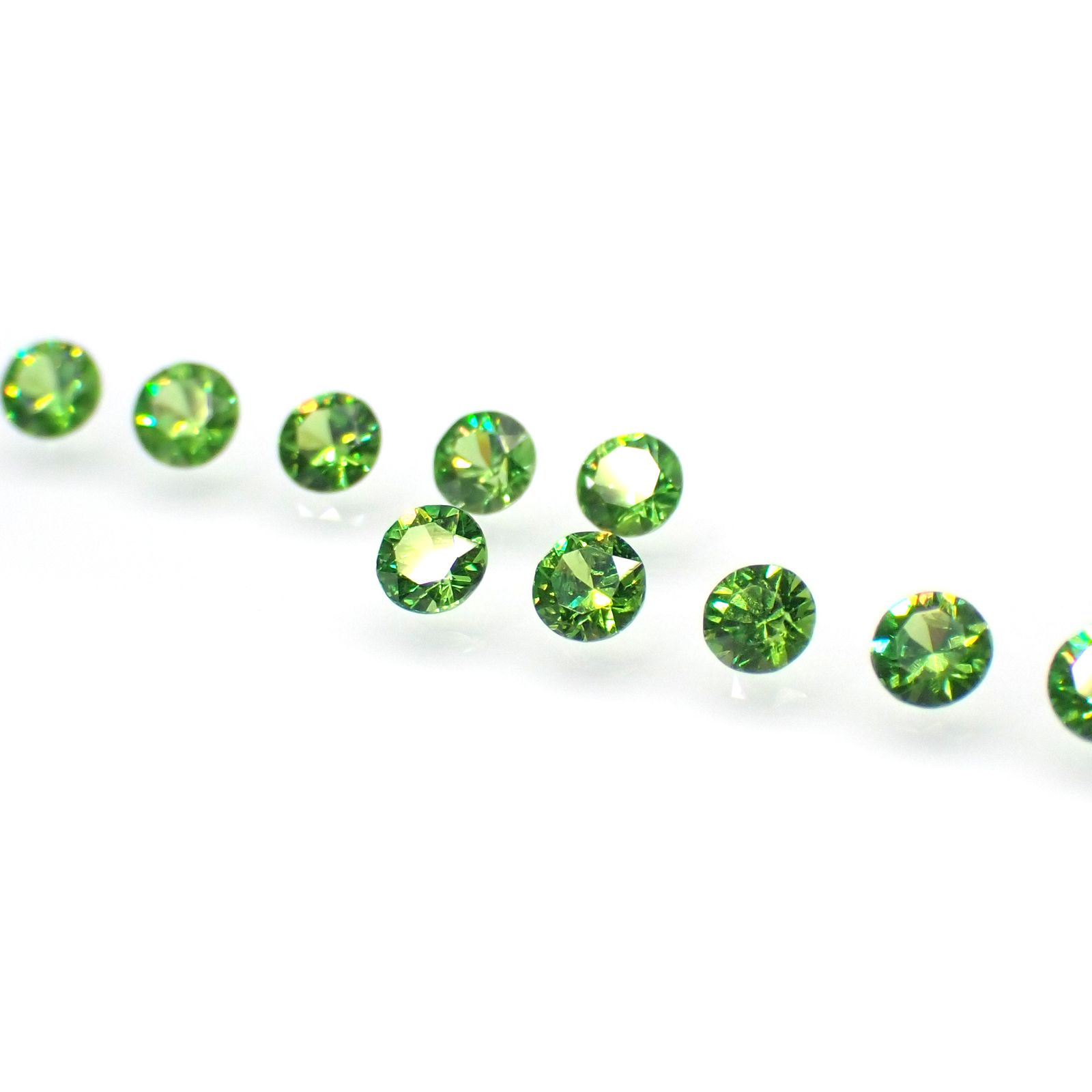 ◆ランダムセレクト-Limited edition-◆<先着30個>デマントイドガーネット ロシア産 約0.020ct[230823280]1.6x1.6mm前後