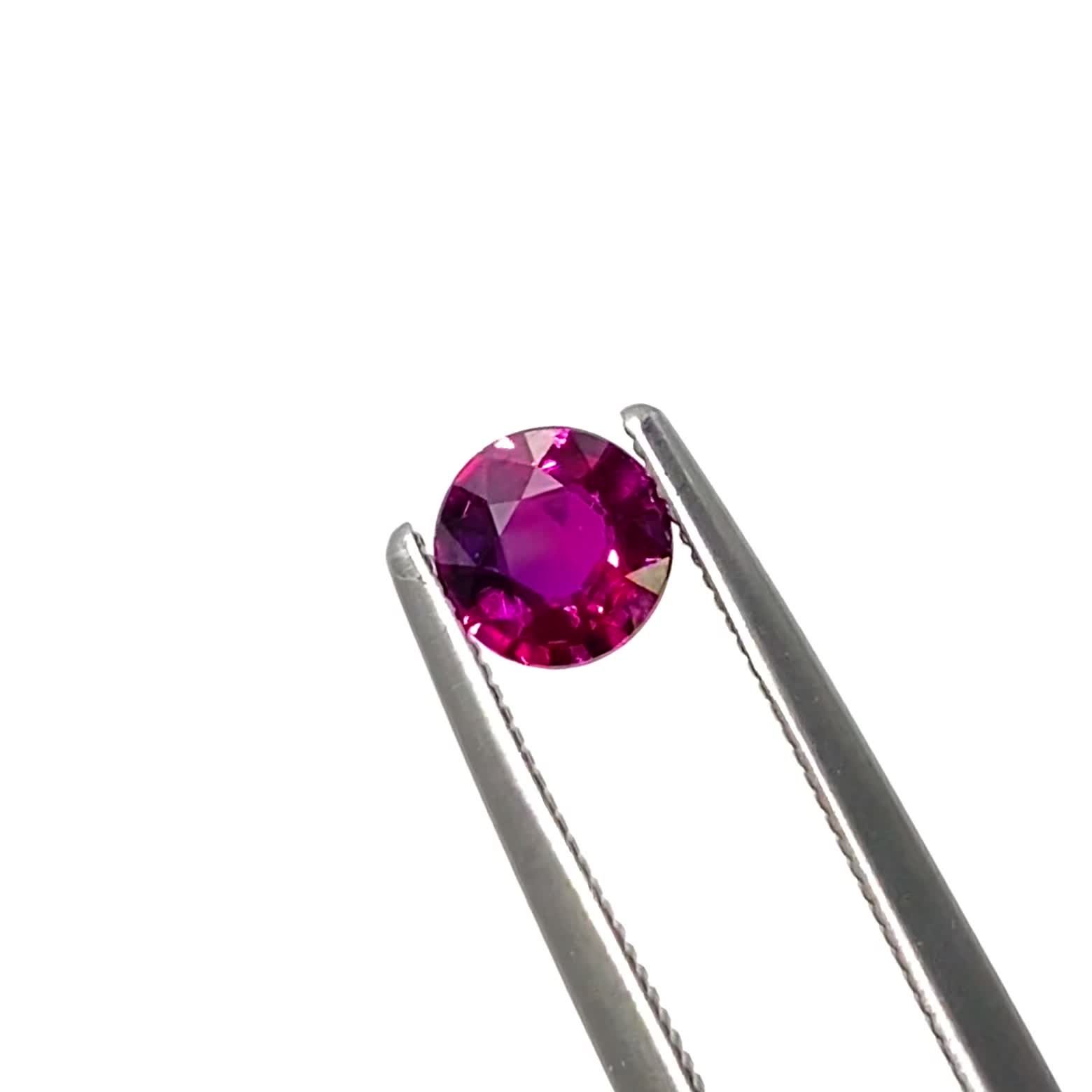 ルビー 非加熱 ビルマ産 0.48ct[240628054]4.8x4.8mm前後 | TOP STONE