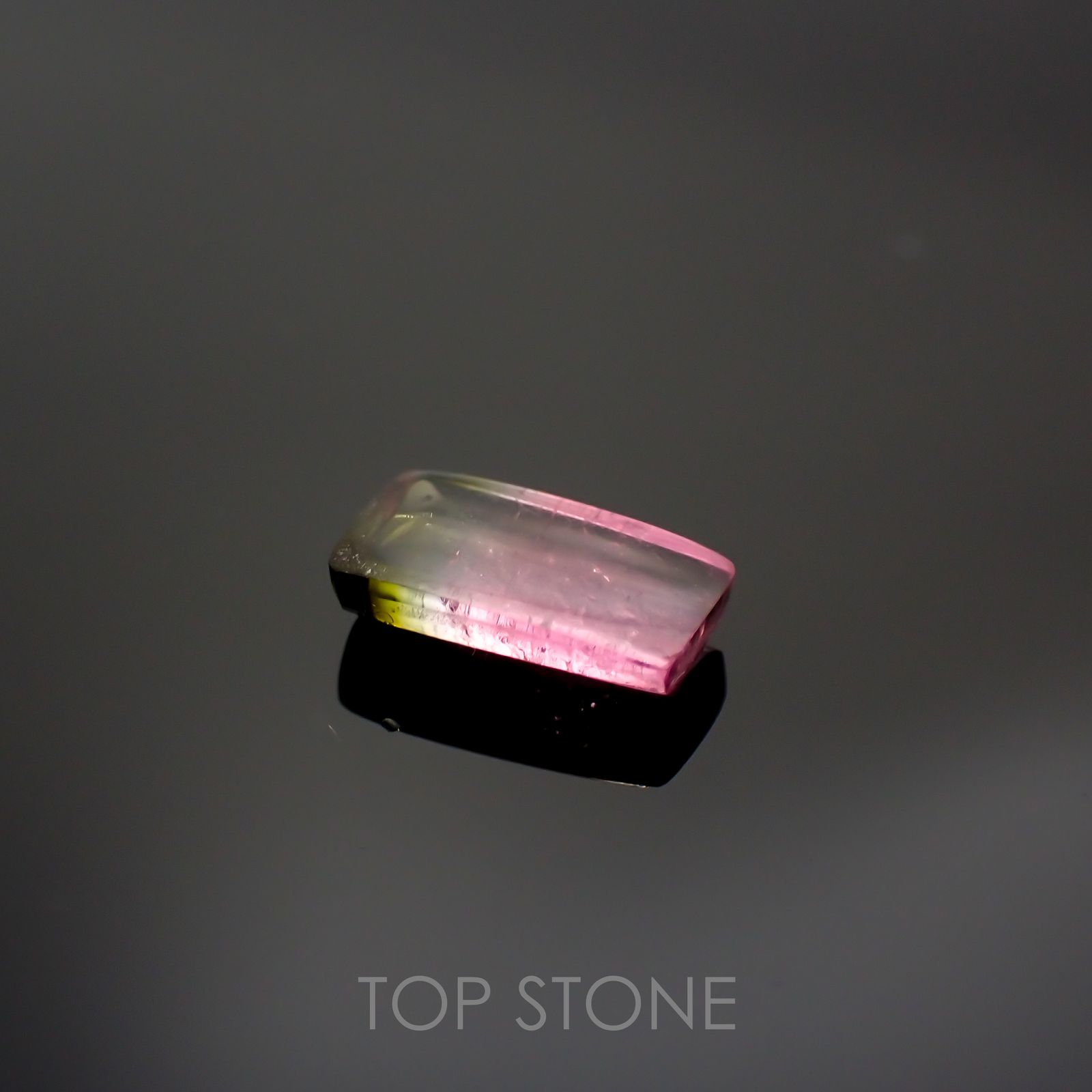 バイカラートルマリン ブラジル産 1.44ct[220415686]9.5x5mm前後