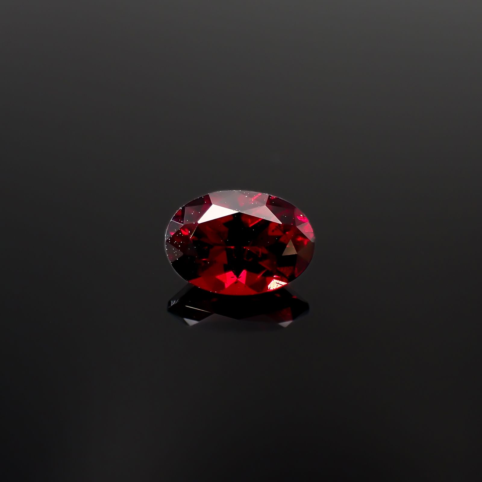 アントヒルガーネット(クロムパイロープガーネット) アメリカ・アリゾナ州産 0.93ct[240527838]7x4.9mm前後