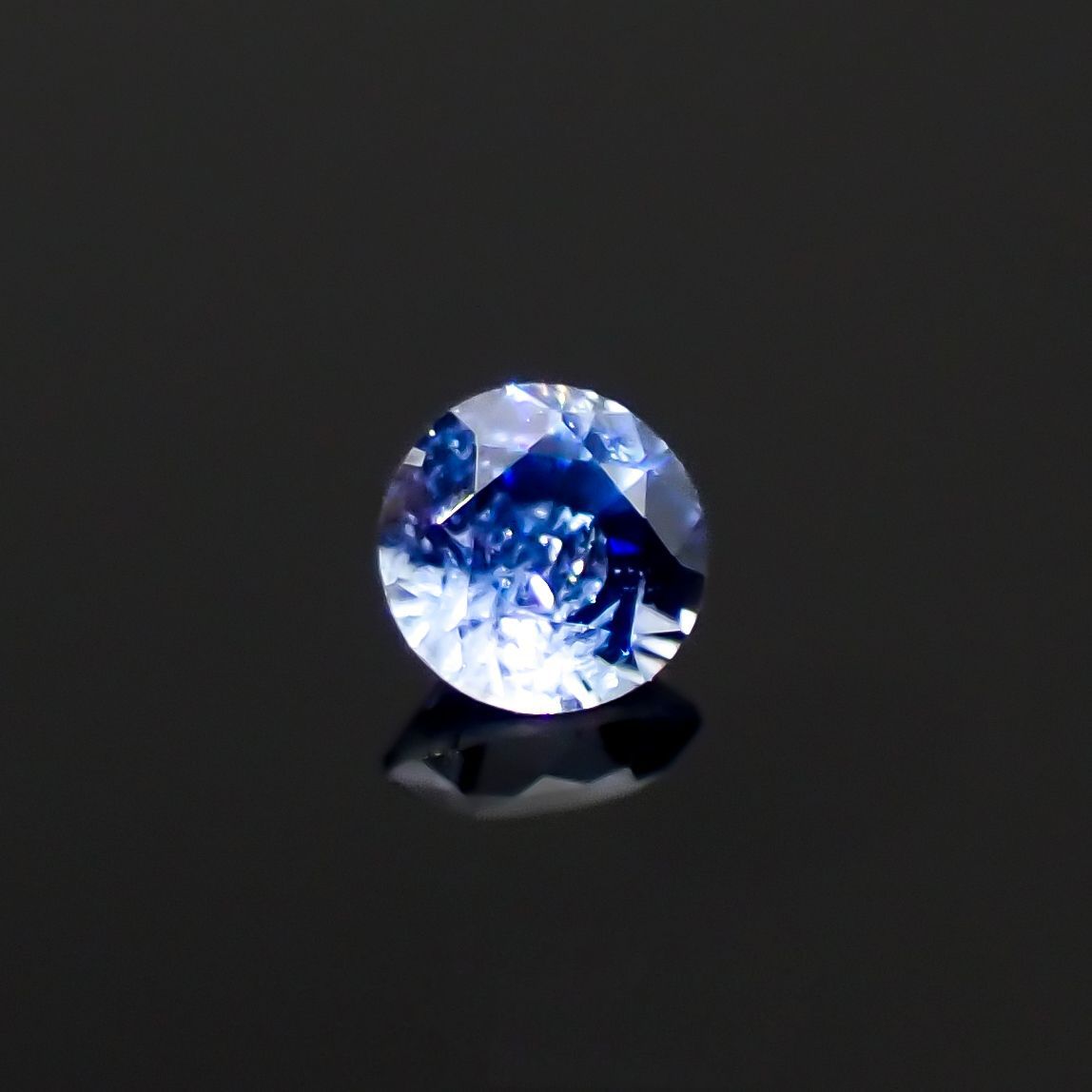 ベニトアイト アメリカ・カリフォルニア州産 0.036ct[230220699]2x2mm前後