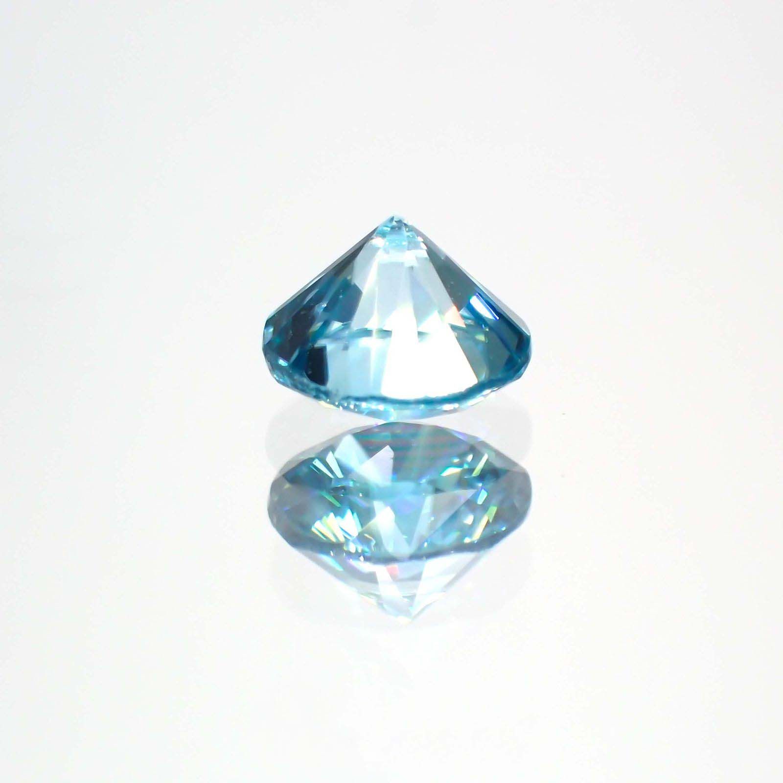 ブルージルコン(宝石名ジルコン) カンボジア産 0.72ct 識別済[211013448]4.9×4.9mm前後