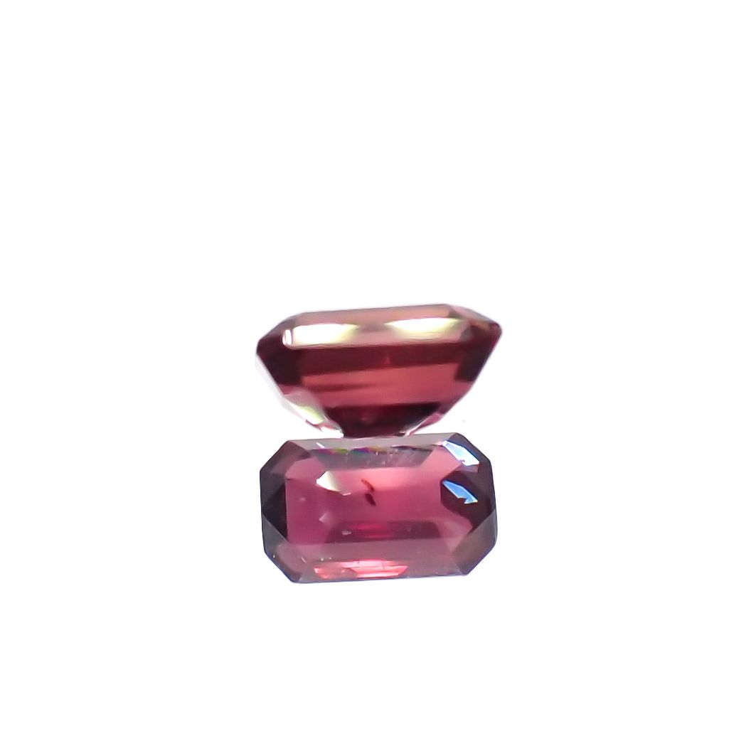 ルビー(宝石名ルビー)タンザニア産 0.45ct 識別済[240226110]5x3mm前後