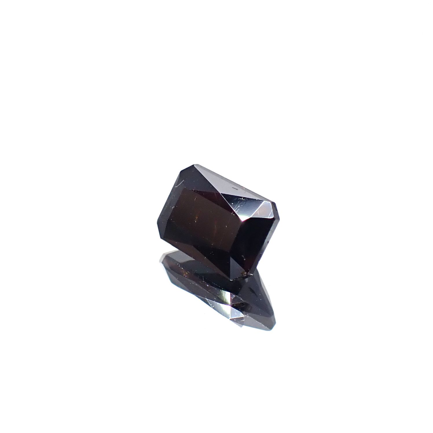 ルチル単結晶 ブラジル産 1.69ct [250630606]7.5x5.1mm前後