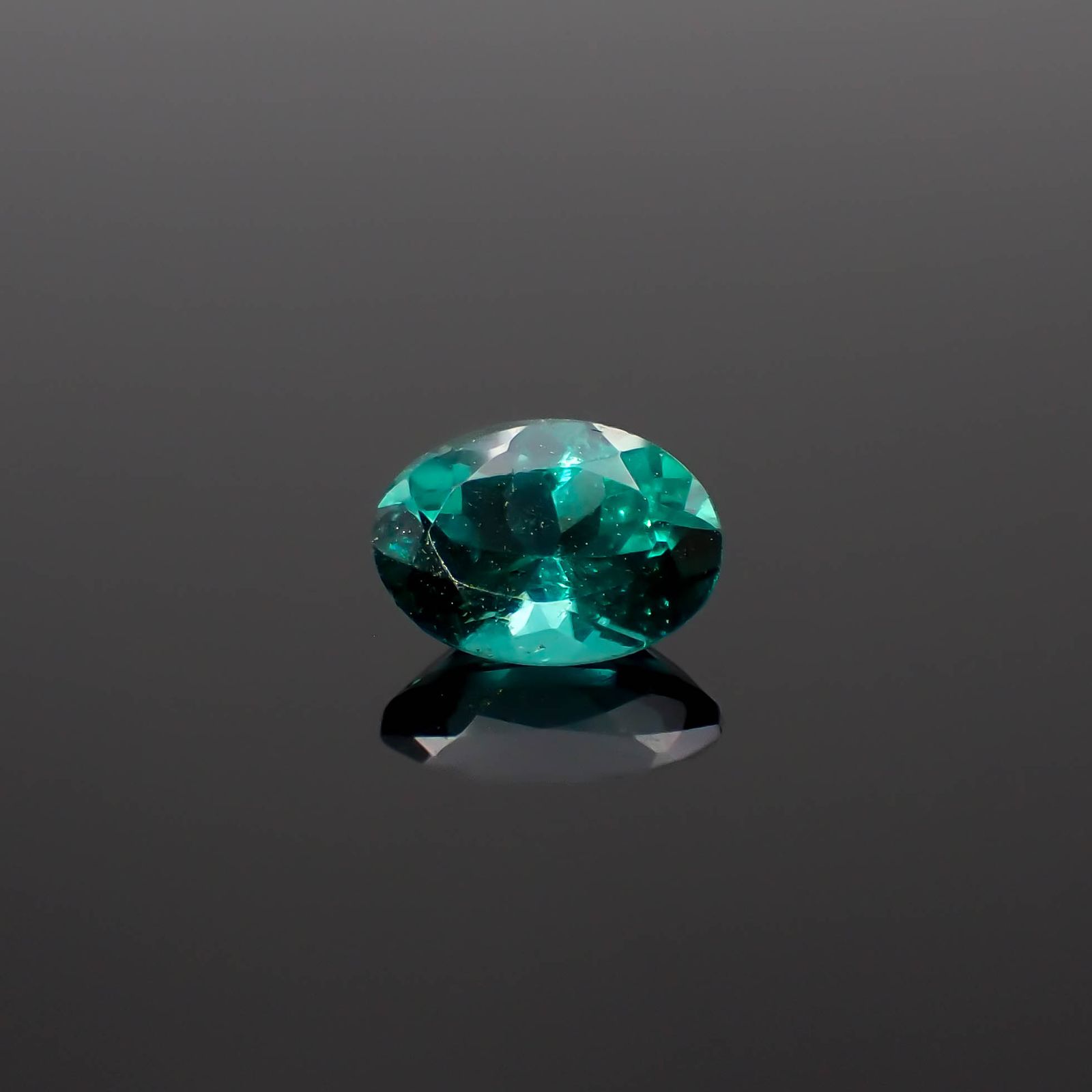 ノーブルモロキサイト マダガスカル産 0.82ct[230321370]6.9x5mm前後