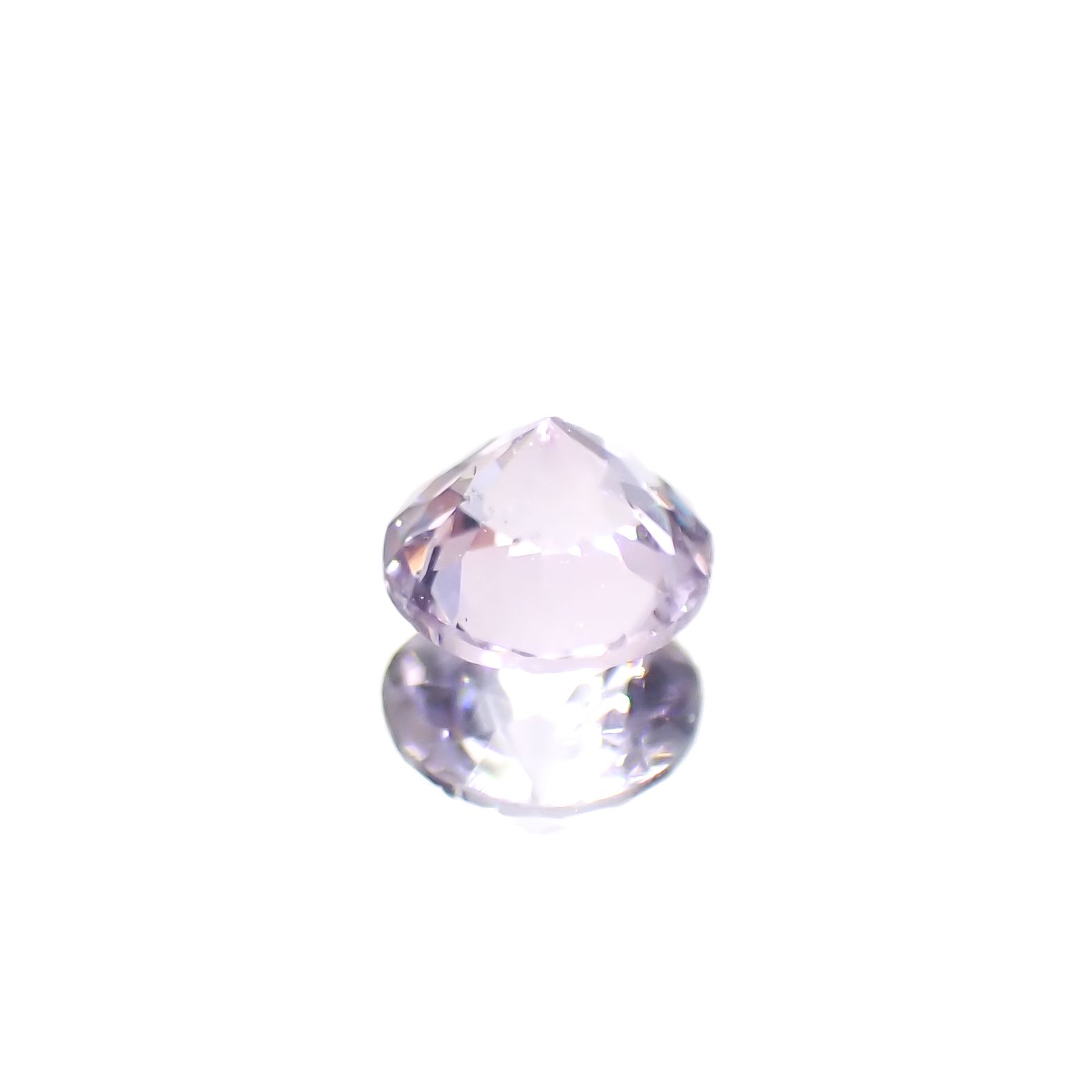 ラベンダースピネル(宝石名スピネル)ビルマ/マダガスカル産 0.47ct 識別済[241029264]4.7x4.6mm前後