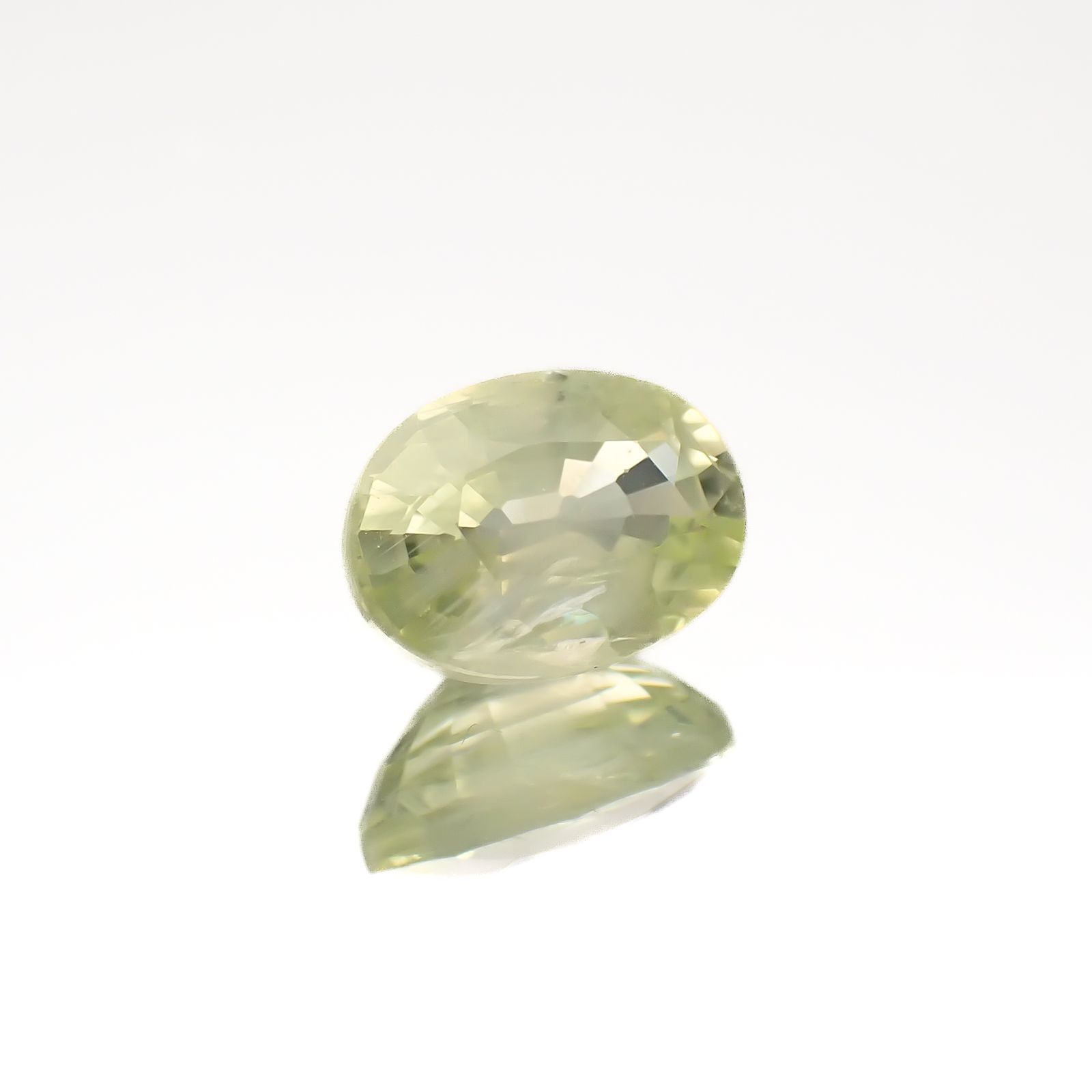 クリソベリル(宝石名クリソベリル)マダガスカル産 1.25ct 識別済[220817449]7.3x5.3mm前後
