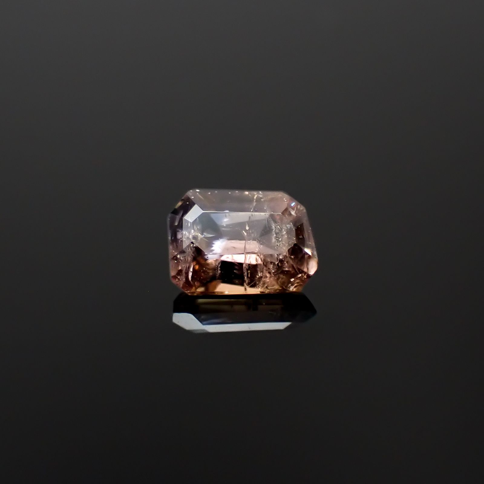 ブルーティントアキシナイト パキスタン産 0.25ct[240628349]4.2x3.1mm前後