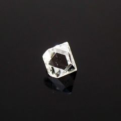 ソーヤブルダイヤモンド(宝石名ダイアモンド) ロシア産 原石・結晶 0.044ct 識別済[210410544]2.2×1.9mm前後
