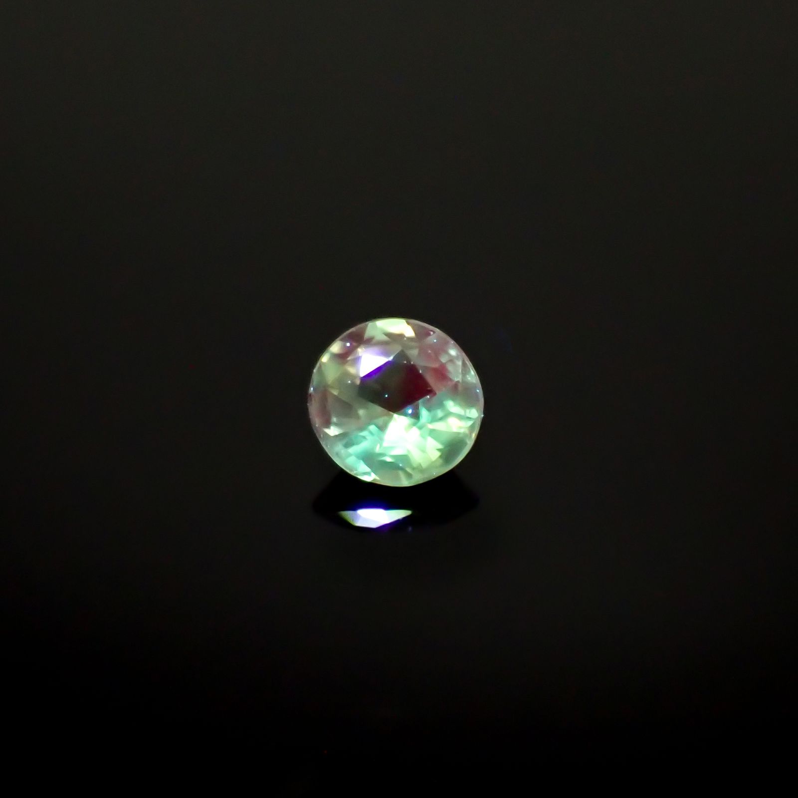 アレキサンドライト ブラジル産/EmeraldMains社製 0.070ct[240527628]2.7x2.7mm前後