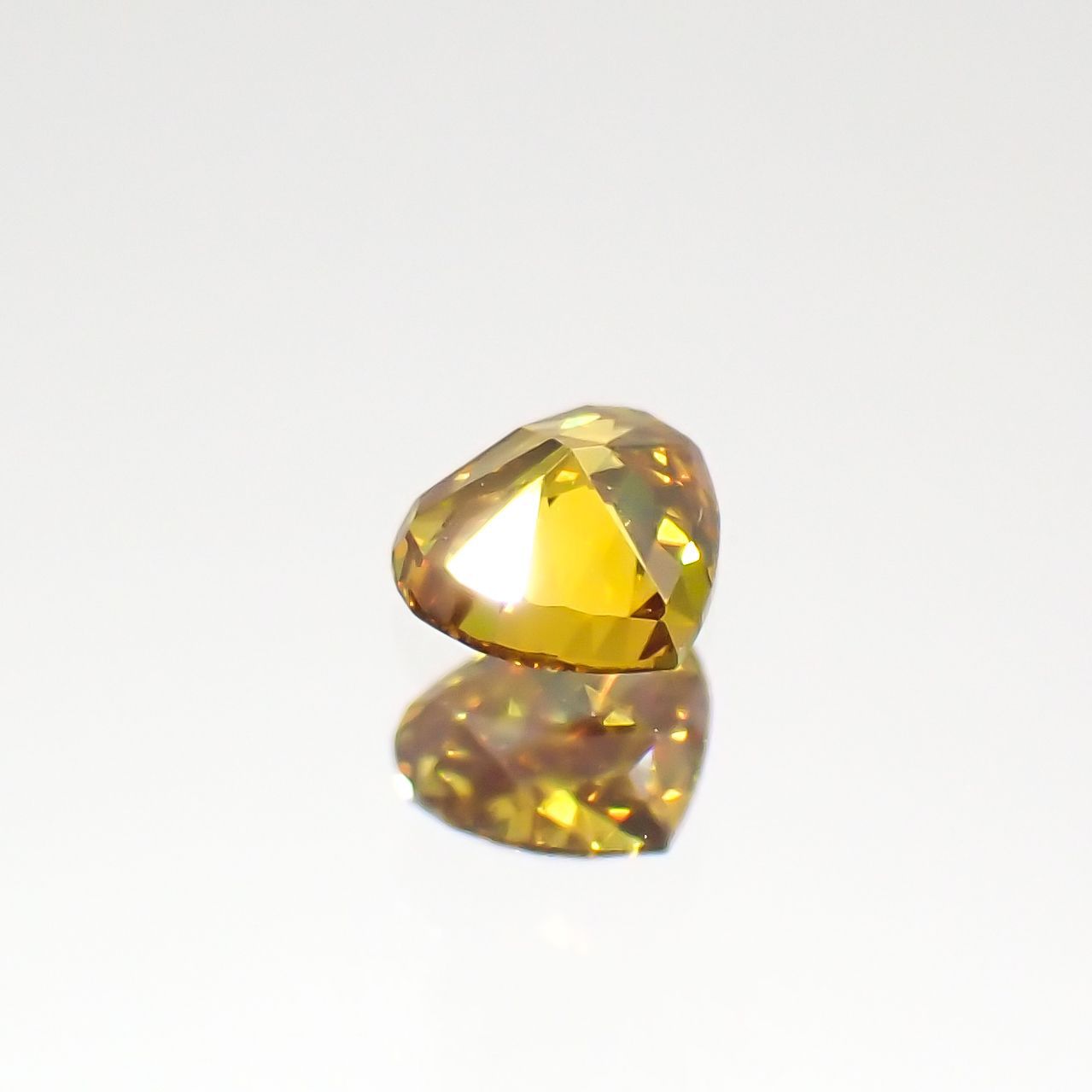 オレンジダイヤモンド SI-1 / FANCY DEEP YELLOW ORANGE(宝石名ダイアモンド) 0.133ct ソ付(CGL)[220115149]3.06x3.36mm前後