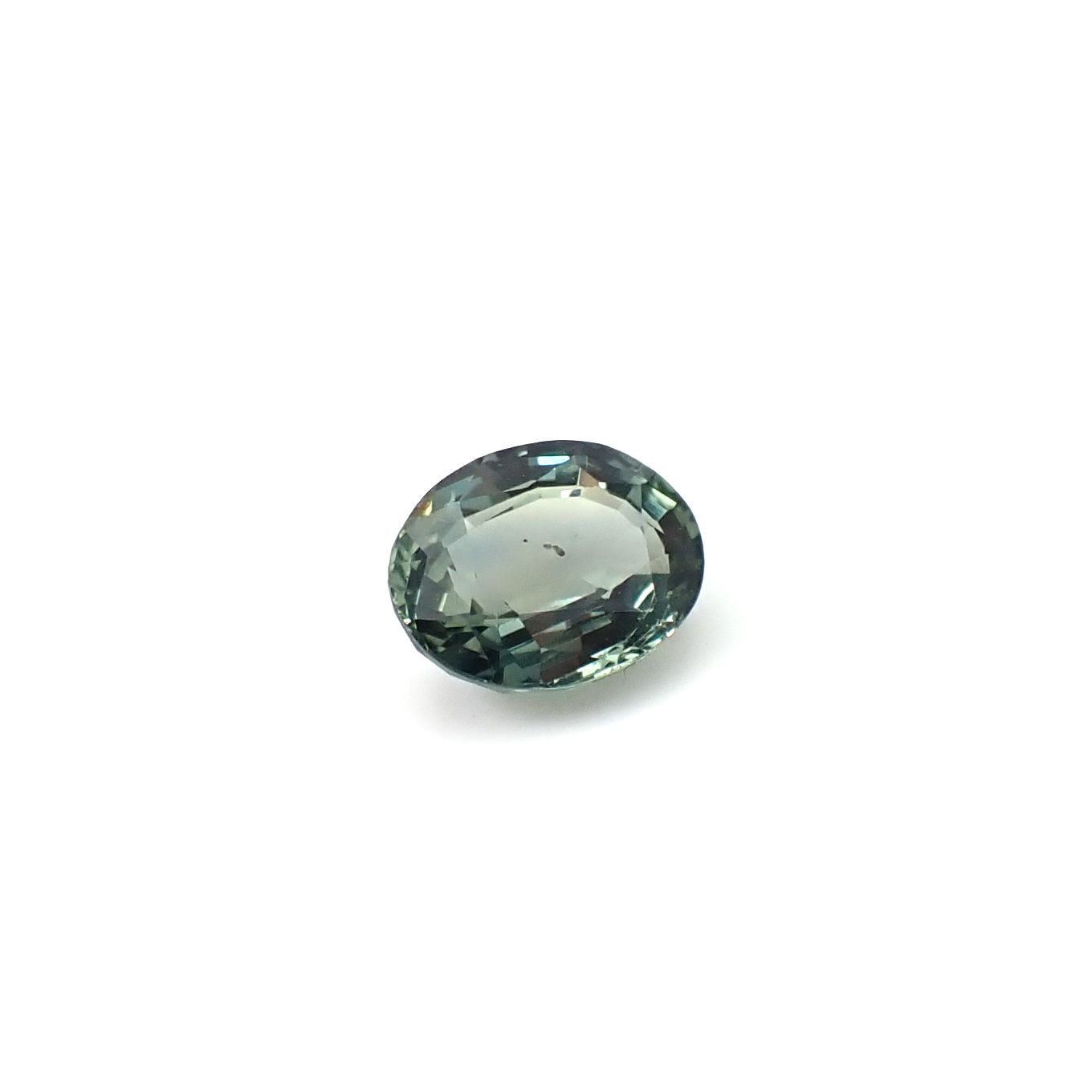 サファイア(宝石名サファイア) マダガスカル/スリランカ産 ソ付(彩珠) 1.617ct / 7.9x6mm前後 [260112479]