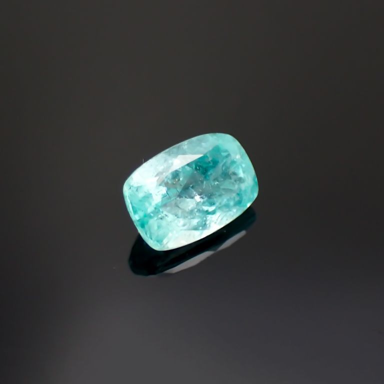パライバトルマリン(宝石名トルマリン/別名パライバ・トルマリン)ブラジル産 0.493ct ソ付(宝貴協)[221018783]5.8x3.9mm前後