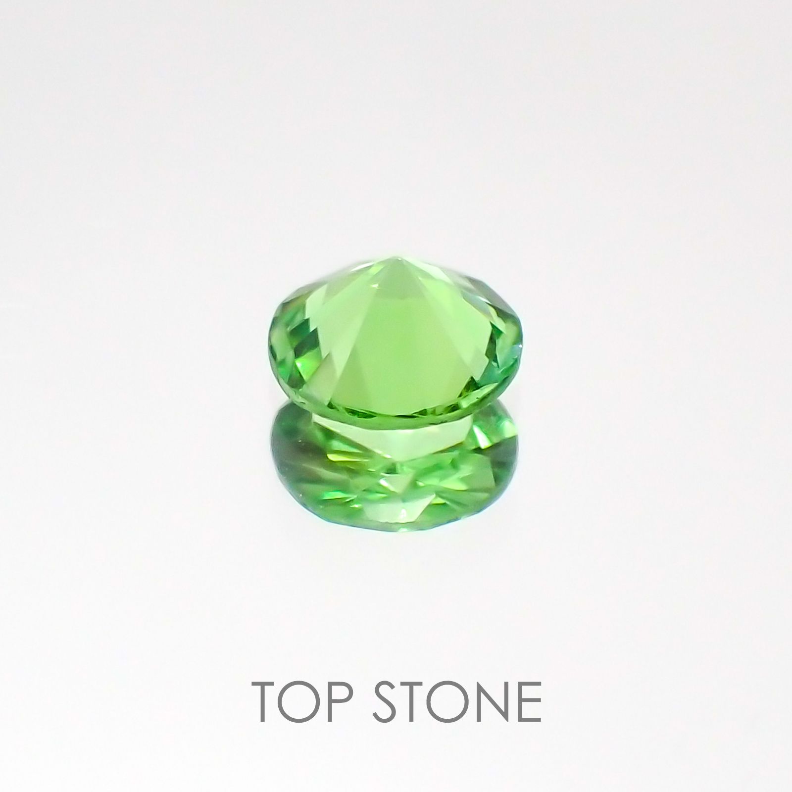 ミントガーネット ケニア産 ルース 0.21ct[20128337]3.9×3.9mm前後