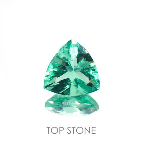 フローライト フルオレッセンス(宝石名フルオライト)イギリス・ロジャリー鉱山産 4.71ct 識別済[211113777]11x11.1mm前後