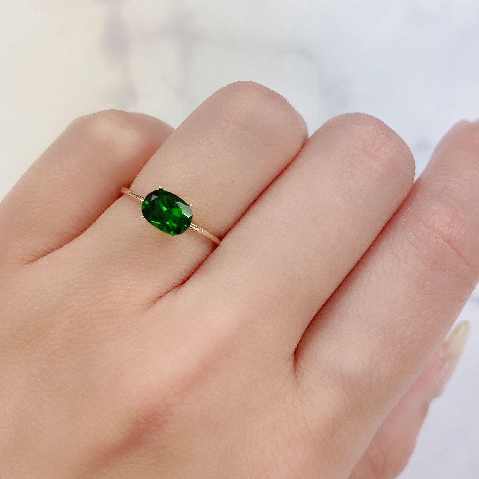クロムダイオプサイド(宝石名クロム・ダイオプサイド) ロシア産 1.07ct 識別済[20128656]7.2×5.2mm前後