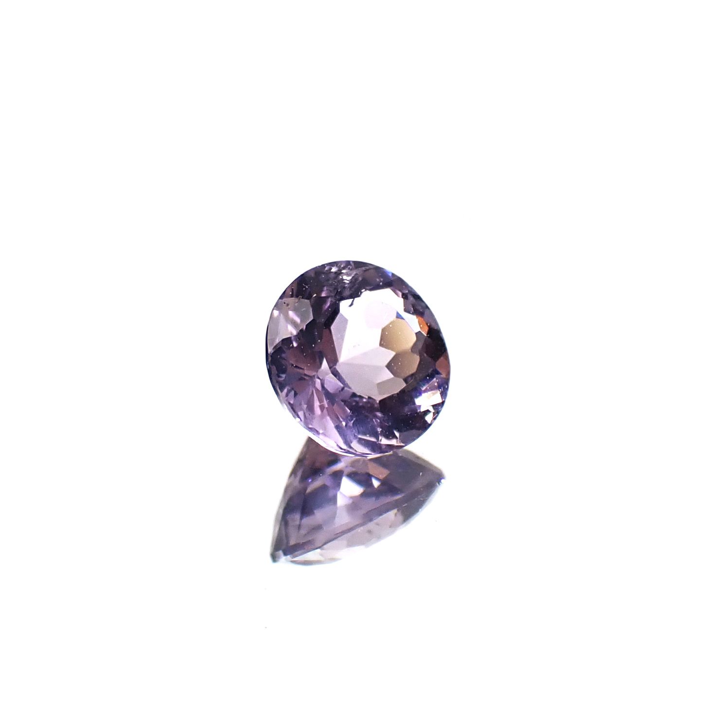 マリアライト(宝石名スキャポライト)スリランカ産 0.32ct 識別済[250330049]4.6x4.5mm前後