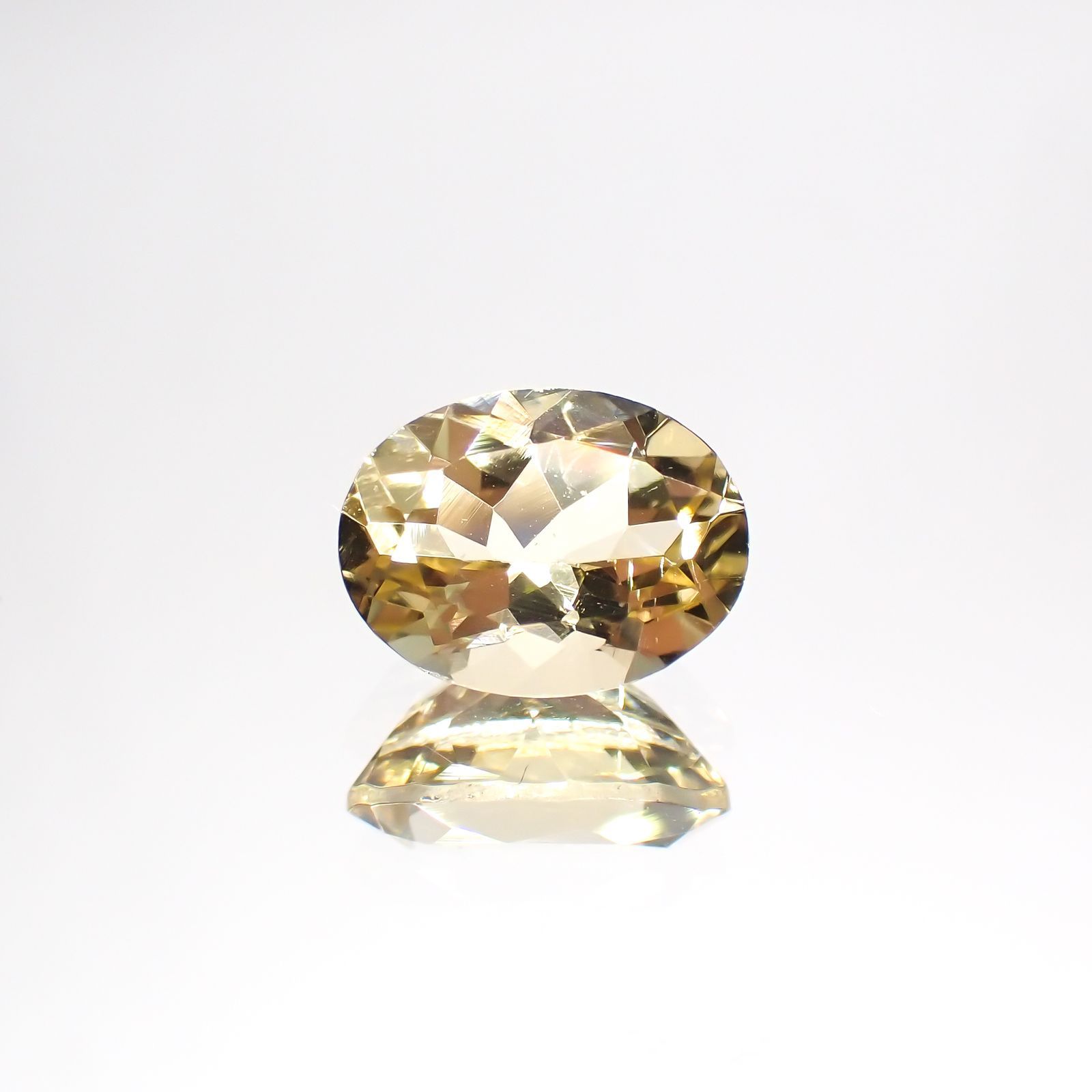 イエローベリル(宝石名イエロー・ベリル)ブラジル産 1.24ct 識別済[220114234]8.1x6.2mm前後