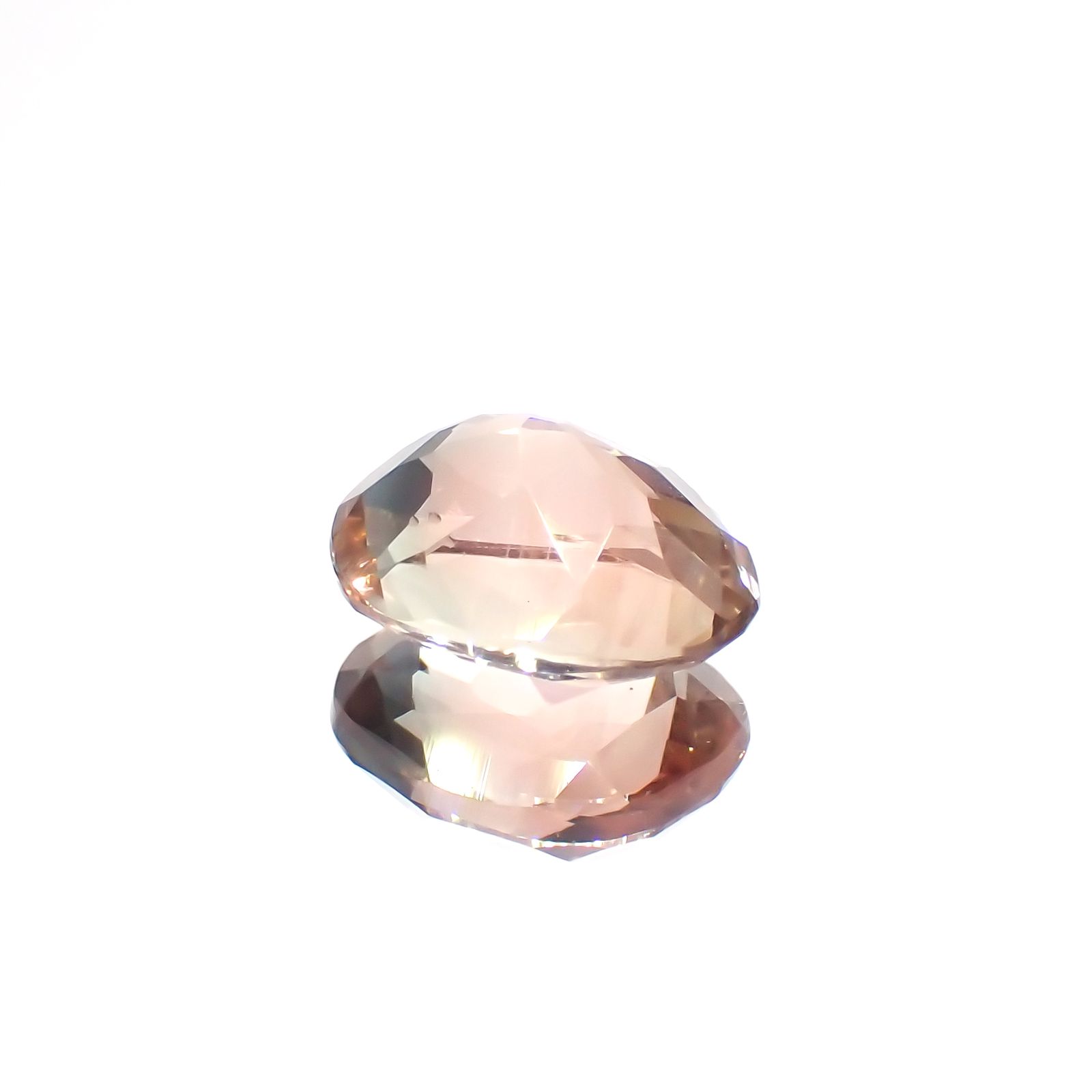 バイカラーオレゴンサンストーン(宝石名バイカラー・ラブラドライト)アメリカ・オレゴン州産 1.49ct 識別済[230722722]8.4x6.7mm前後