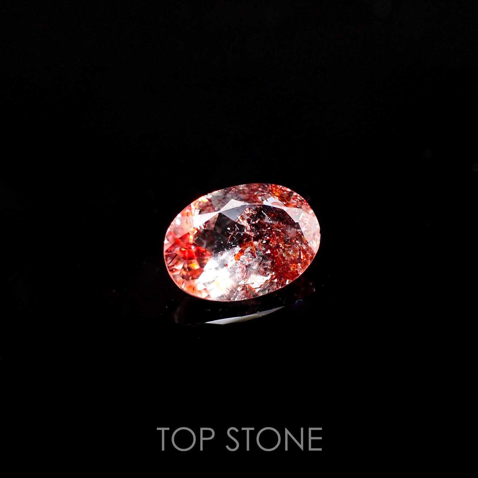 ファイヤークォーツ ナイジェリア産 ルース 1.73ct[210610716]10×7mm前後