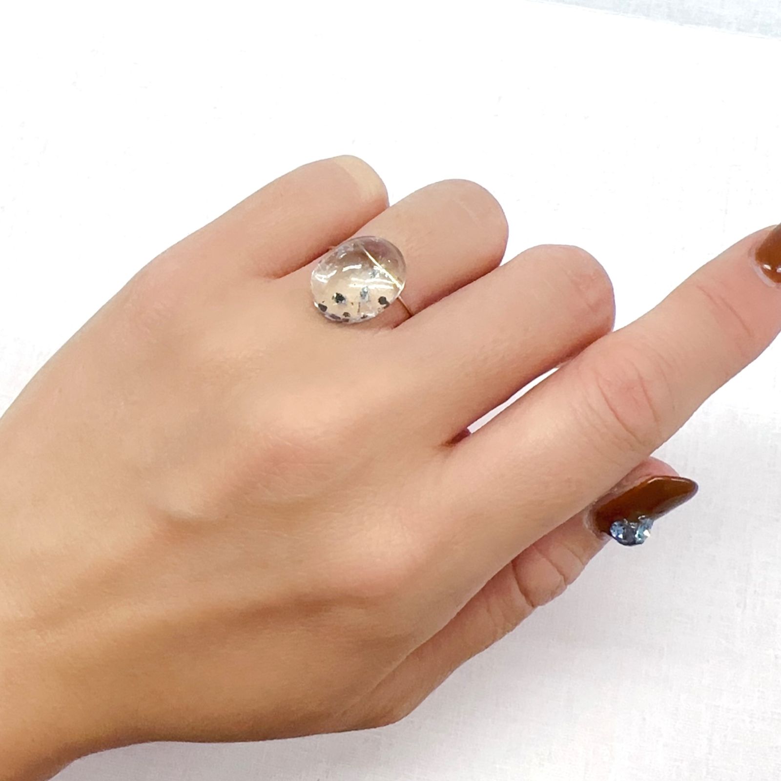 ヘマタイトインクォーツ 中国産 9.52ct[231023758]14.7x11.5mm前後