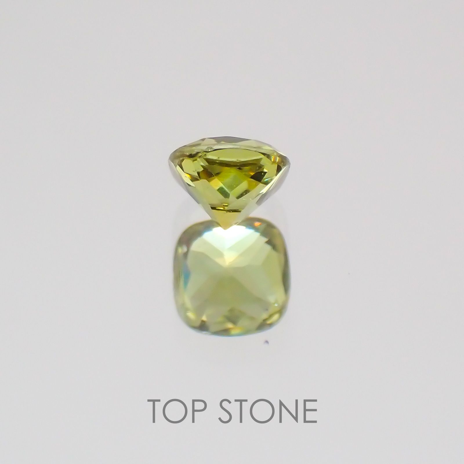 デマントイドガーネット ナミビア産 ルース 0.2ct[21029891]3.2×3.2mm前後
