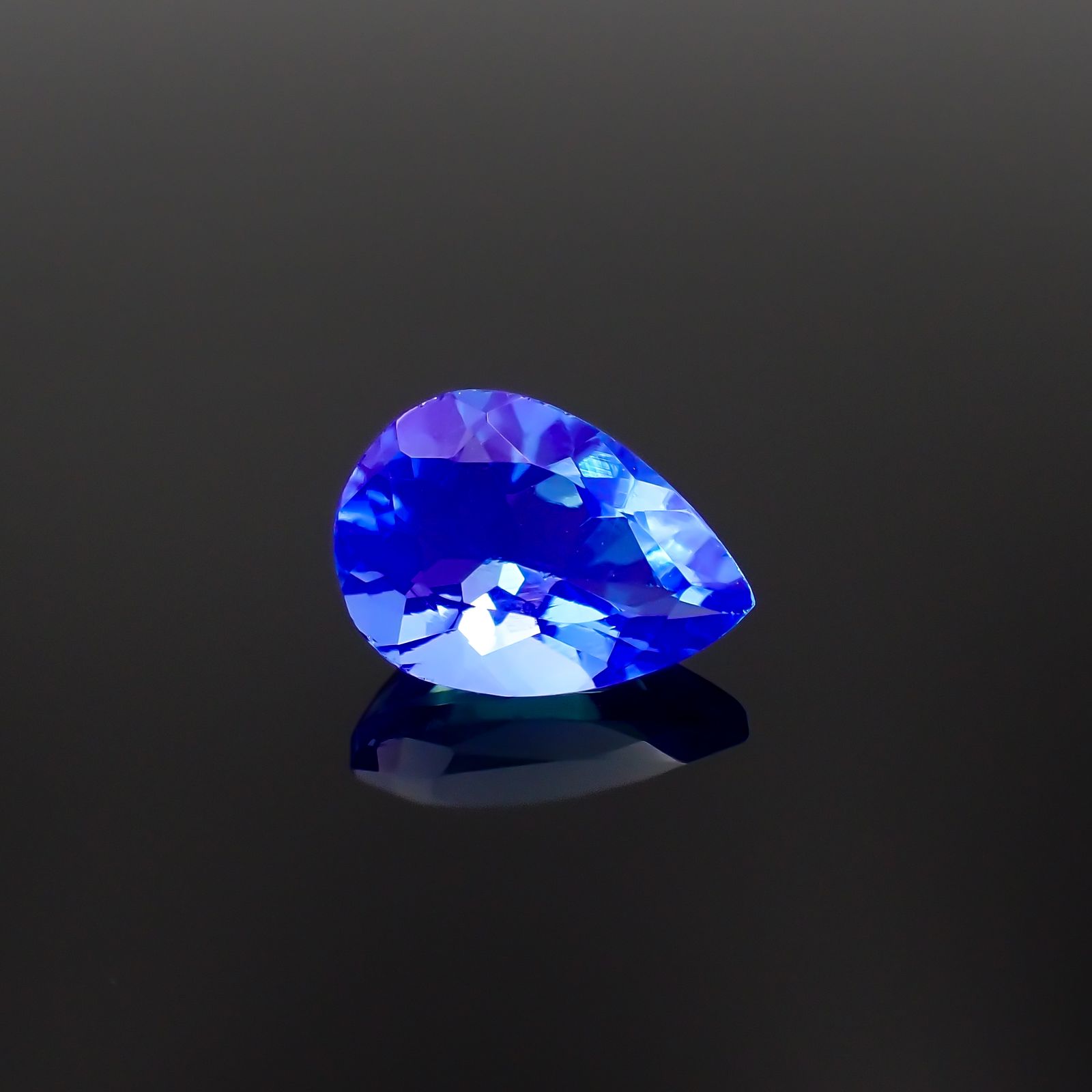 フローライト フルオレッセンス イギリス・ロジャリー鉱山産 2.58ct[230923323]10.6x7.5mm前後