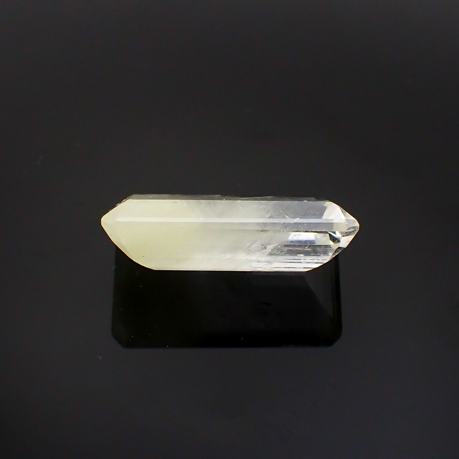 サルファーインクォーツ ブラジル産 14.96ct[231124314]22.3x12mm前後